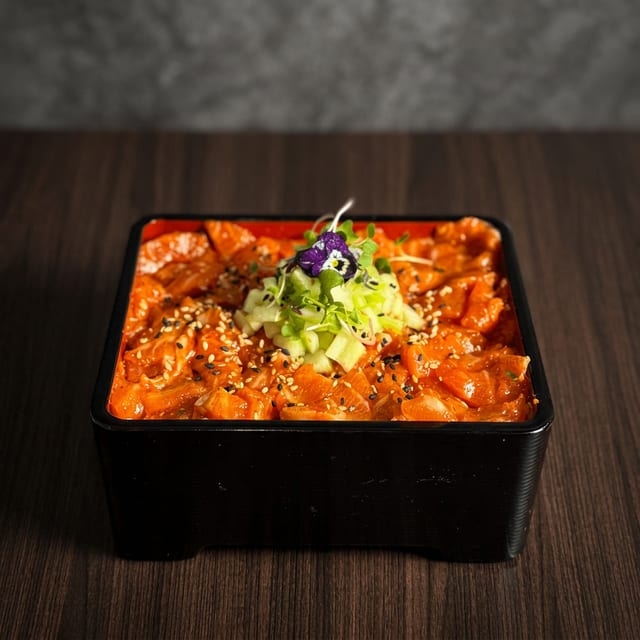 Spicy Salmon Don.